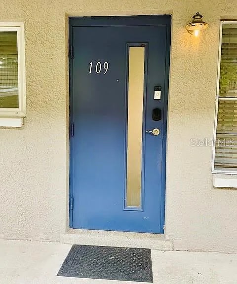 Building Photo - 212 S Church Ave