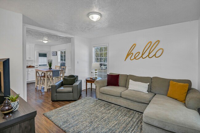 Building Photo - 1201 Chevis St