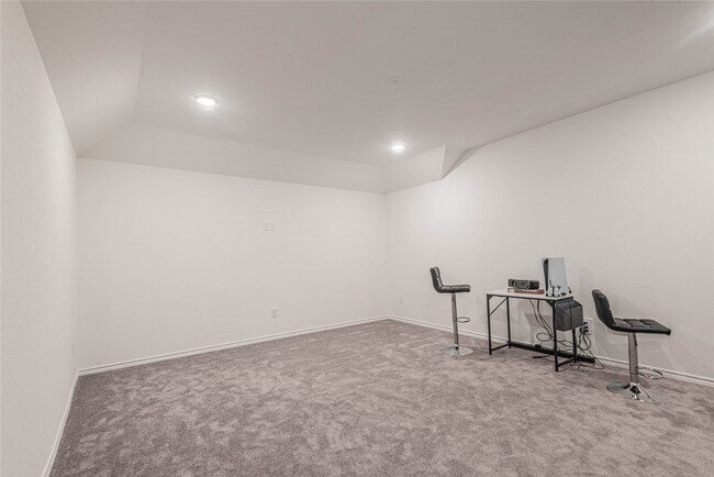 Building Photo - 1220 Gable Breeze Dr