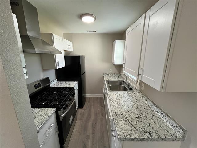 Building Photo - 2429 Narobi Pl