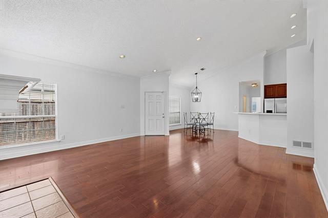 Building Photo - 8400 Hickory St