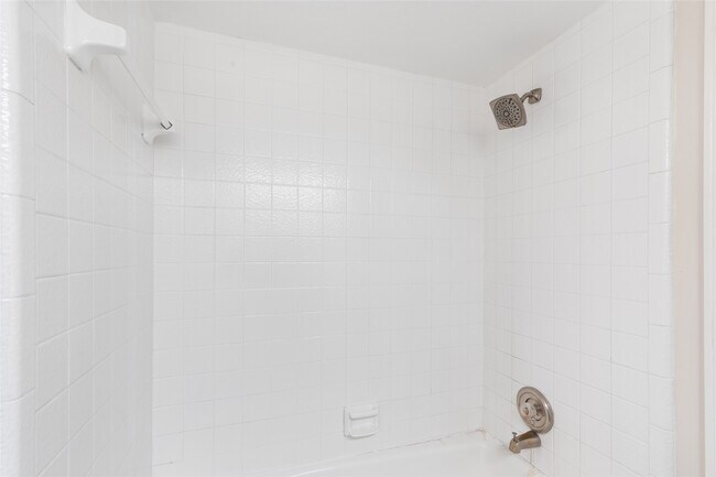 Building Photo - 14714 Ridgechase Ln