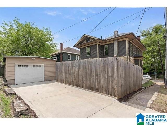 Building Photo - 1801 11th Pl S