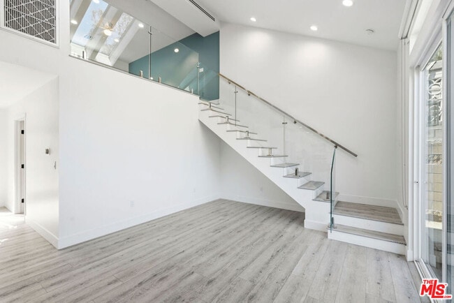 Building Photo - 10321 Sala Pl