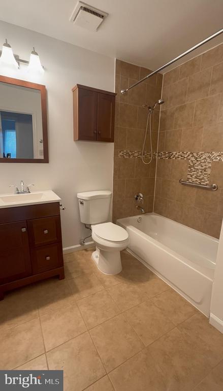 Building Photo - 10300 Musket Ct