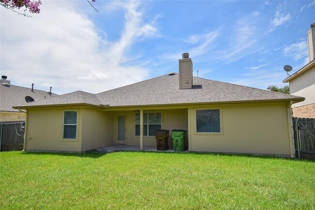 Building Photo - 102 Newport Landing Pl