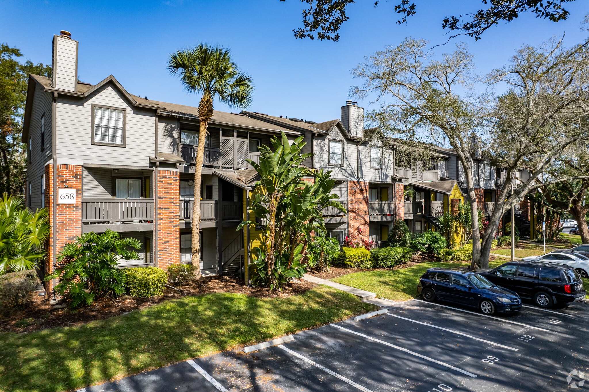 651 Glades Cir Altamonte Springs, FL 32714 - Glades