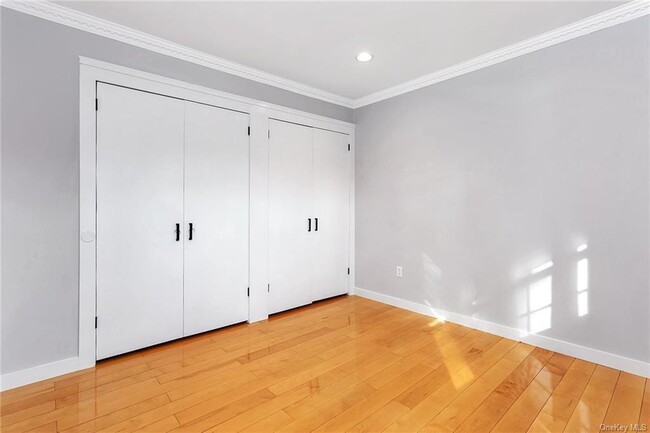 Building Photo - 2185 Sultana Dr