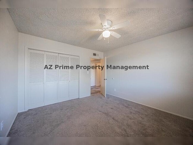 Building Photo - 1423 E Virginia Ave