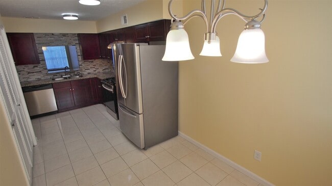 Building Photo - 15312 Gorham Dr