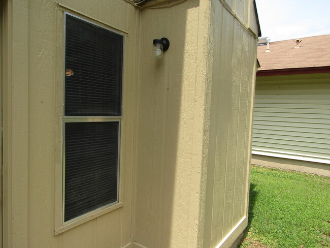 Building Photo - 10609 Archdale Dr