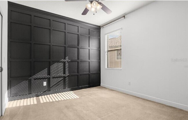Building Photo - 4056 Sunset Lake Dr