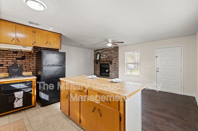 Building Photo - 5615 Atlee Ave