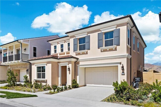 Building Photo - 130 Mossvine