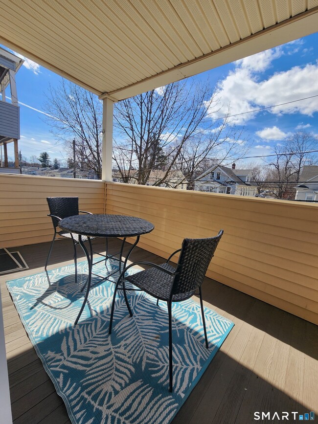 Building Photo - 458 Hillside Ave