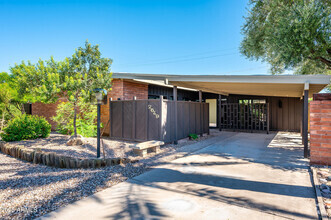 Building Photo - 2649 N 68th St