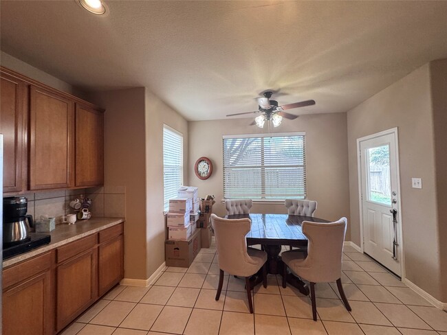Building Photo - 6026 Starbrook Creek Dr