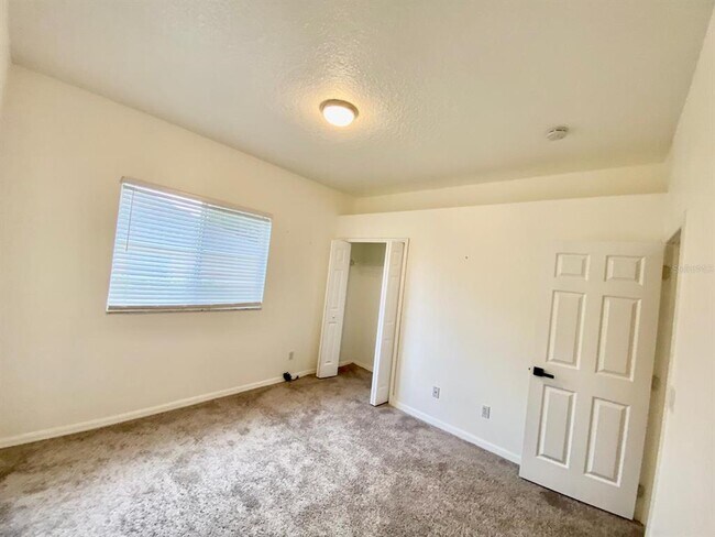 Building Photo - 3837 Fallscrest Cir