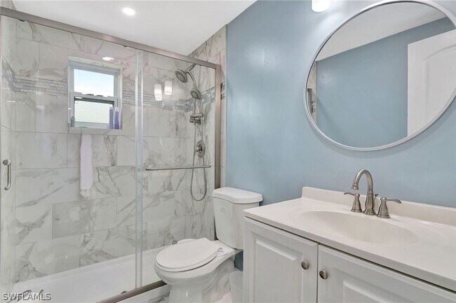 Building Photo - 1009 Ridge St