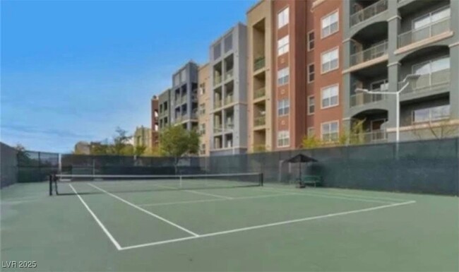 Building Photo - 62 E Serene Ave