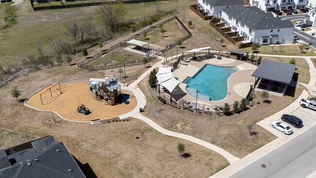 Building Photo - 496 Fieldwood Dr