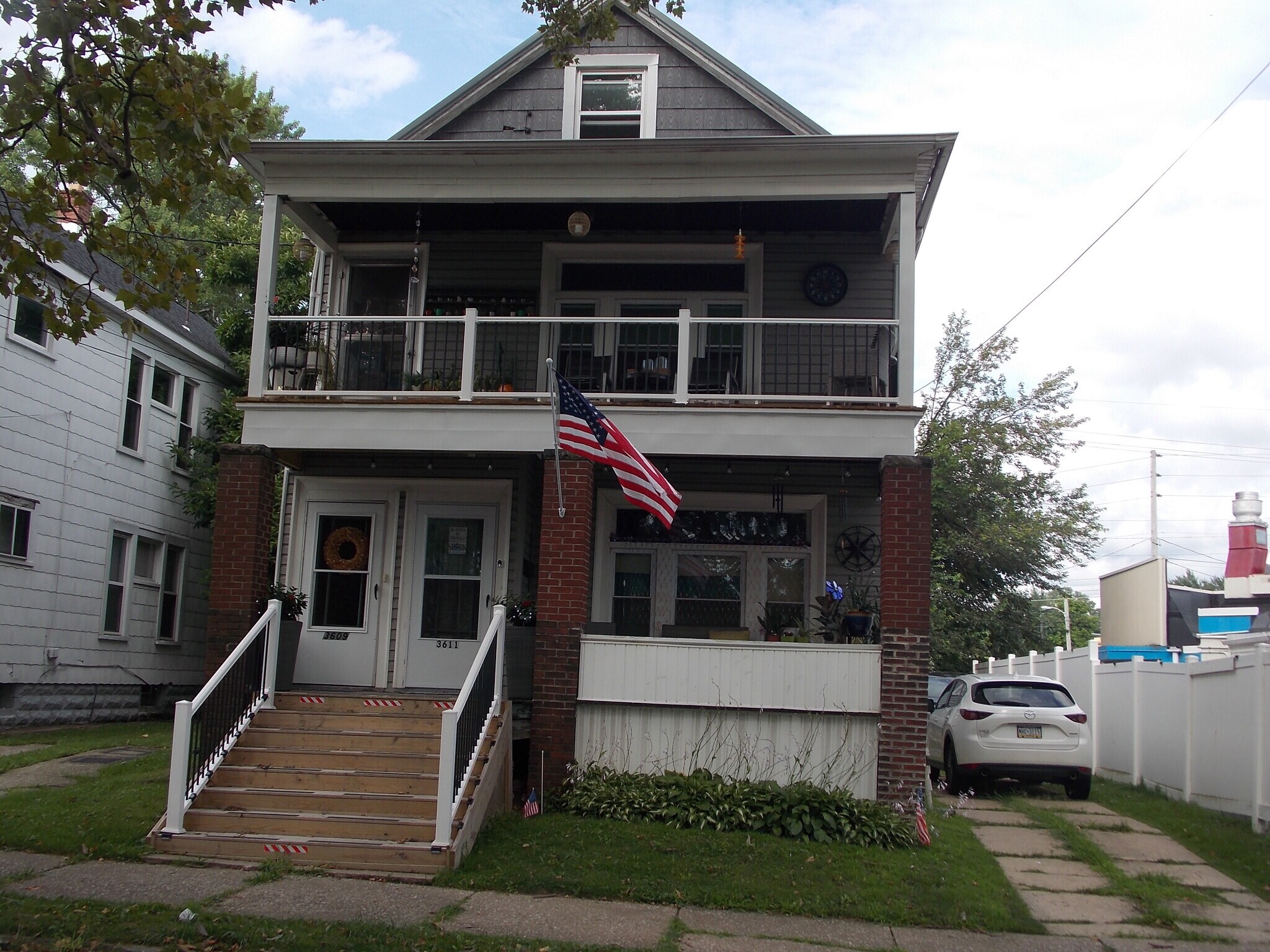 Building Photo - 3611 Maple St