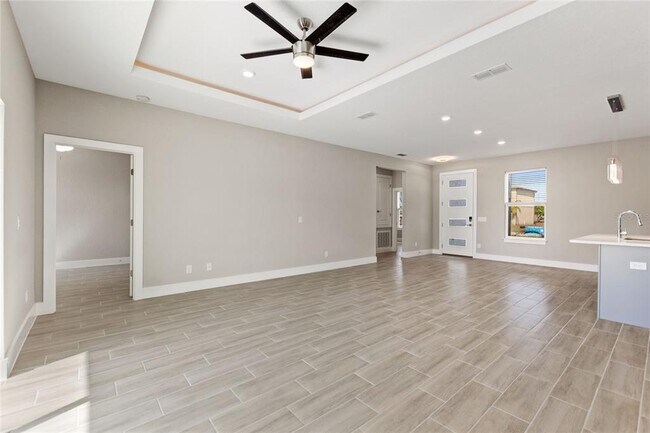 Building Photo - 115 Big Sioux Dr