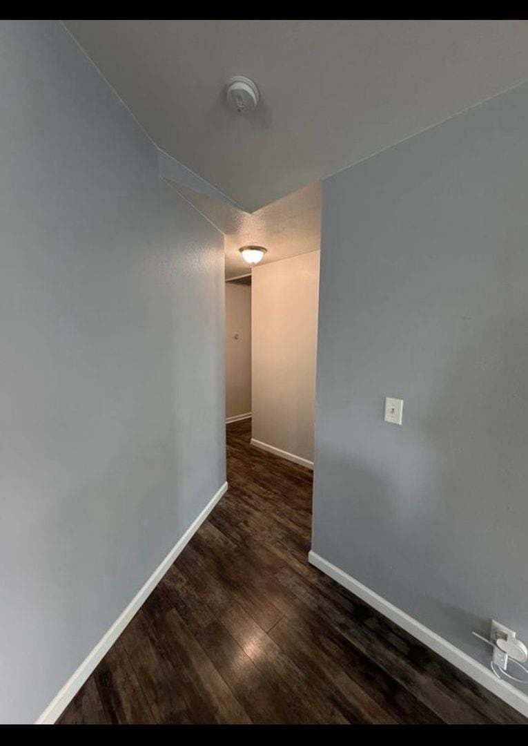Building Photo - 1410 Ashwood Ct