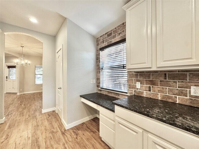 Building Photo - 311 Glen Valley Lane