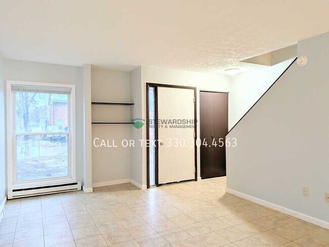 Building Photo - 311 Engadine Ct