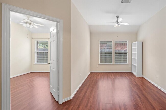Building Photo - 23219 Dewflower Dr