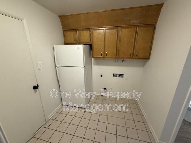 Building Photo - 2156 19th Ave
