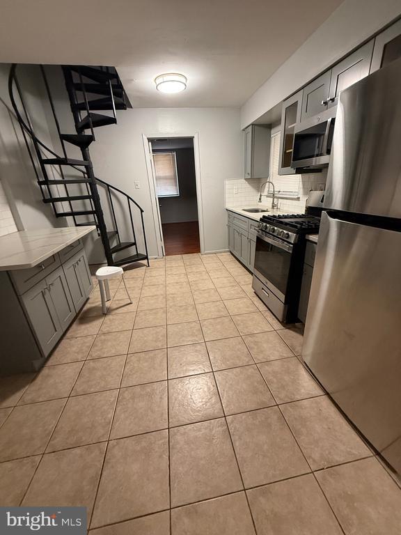 Building Photo - 1430 Jackson St