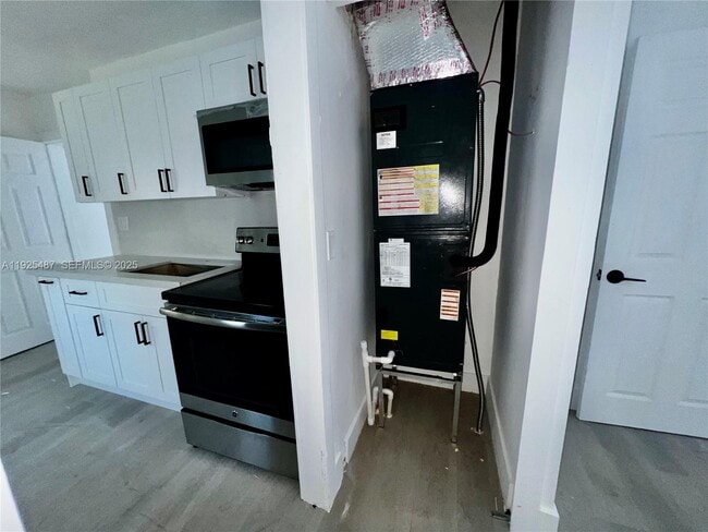 Building Photo - 1800 SW 3rd St