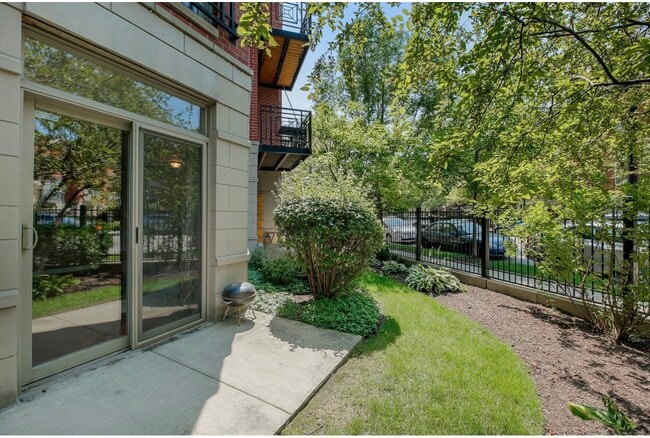 Building Photo - 1407 S Halsted St