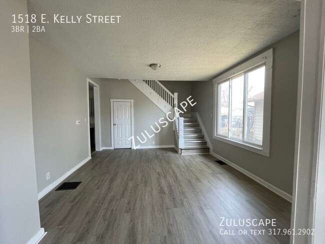 Building Photo - Half Off 1st Month Rent….1518 Kelly St. / ...