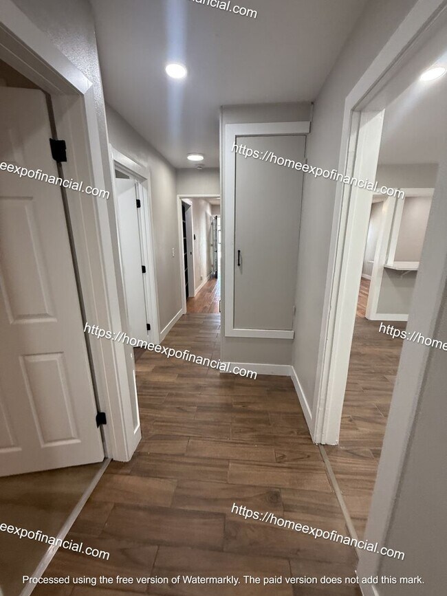 Building Photo - Nice Home For Rent
