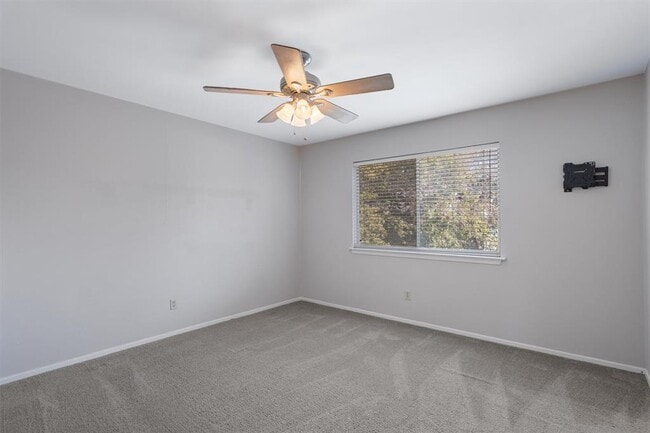 Building Photo - 8309 Beaver Brook Ln