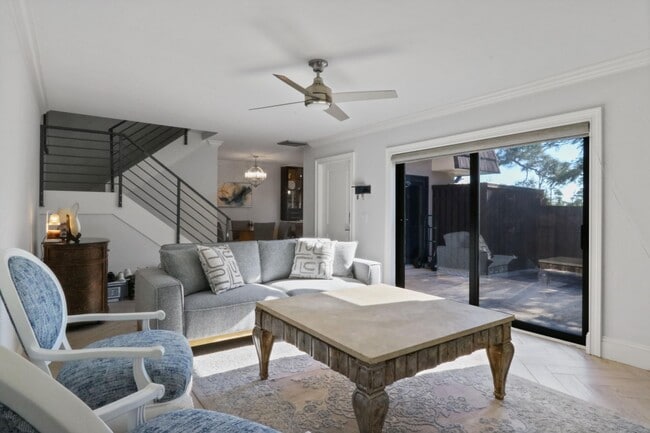 Building Photo - 2320 23rd Ct