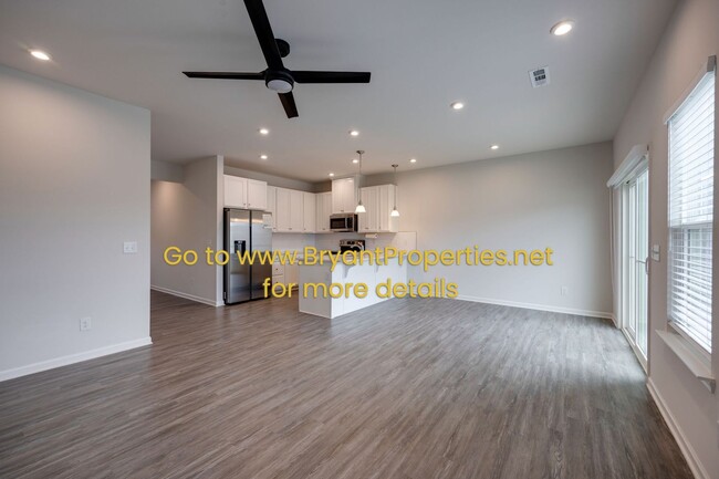 Building Photo - 632 Exmoor Dr
