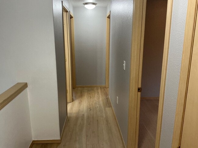 Building Photo - Modern  Conveniences