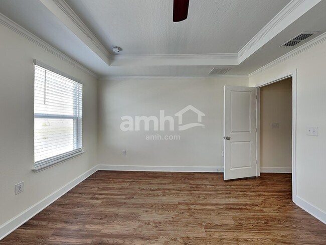 Building Photo - 4324 Reisswood Loop