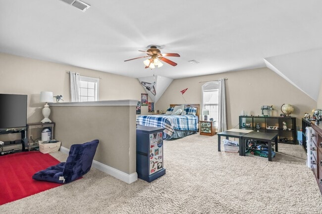 Building Photo - 951 Willow Circle