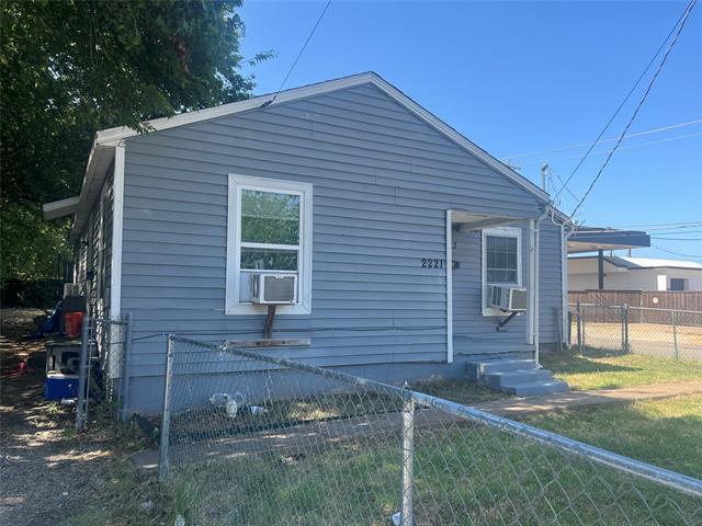 Building Photo - 2223 Houston St