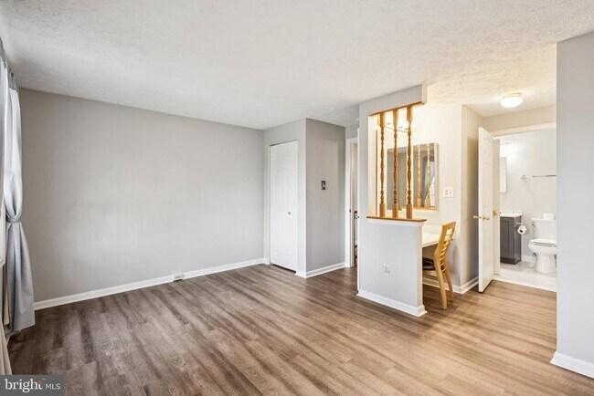 Building Photo - 8549 Blackfoot Ct