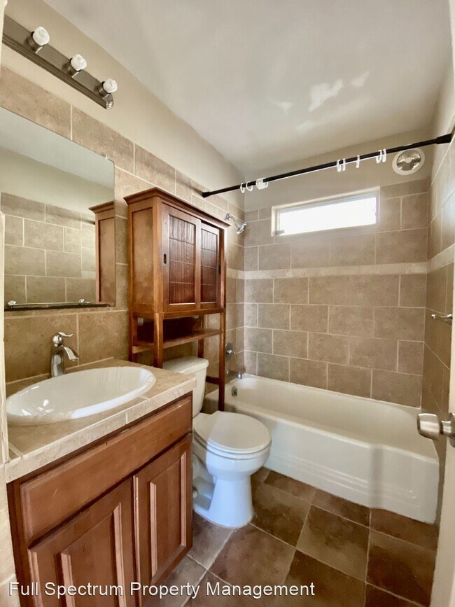 Building Photo - 2 br, 1 bath House - 5214 Joe Sayers Ave #1