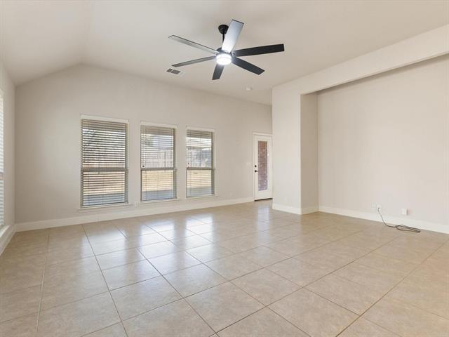 Building Photo - 2106 Hanakoa Falls Dr