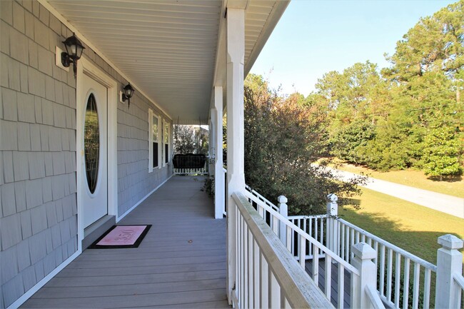 Building Photo - Beautiful 4 Bedroom Home in Sneads Ferry w...