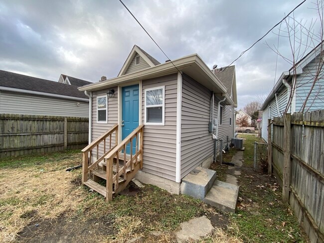 Building Photo - 2121 Webb St