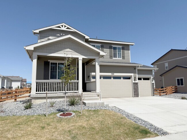 Building Photo - Gorgeous 4-Bedroom Home in Desirable Creek...